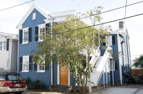 1885 Charleston single house with side piazza