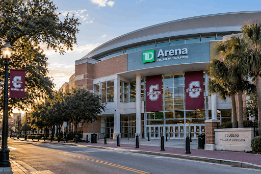 Where to Stay Near TD Arena in Charleston With Free Parking